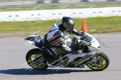 media/Jan-20-2023-Fastrack Riders (Fri) [[f2ad32aba3]]/Level 1/session 3 turn 9/
